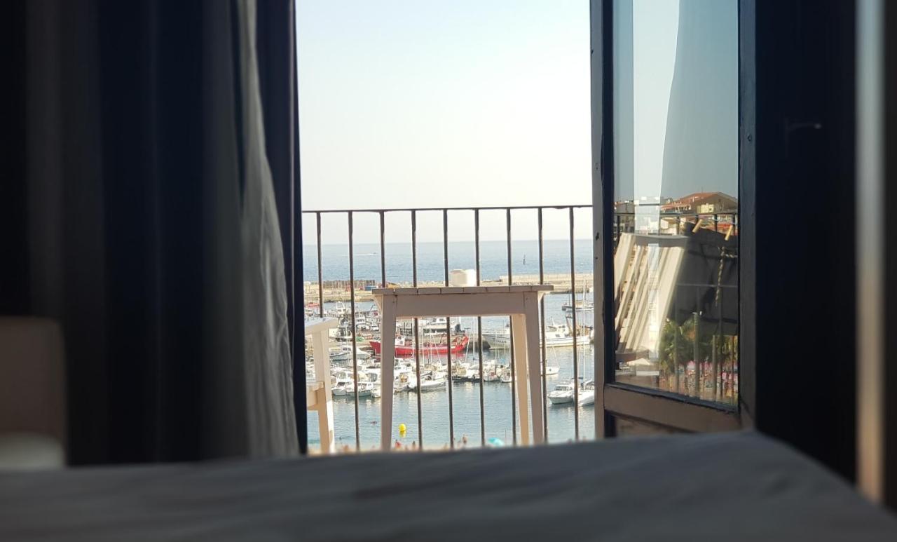 Hotel Trias Palamos Exterior photo