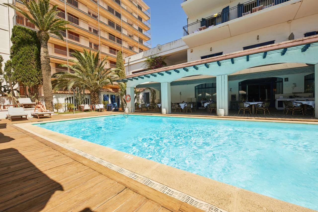 Hotel Trias Palamos Exterior photo