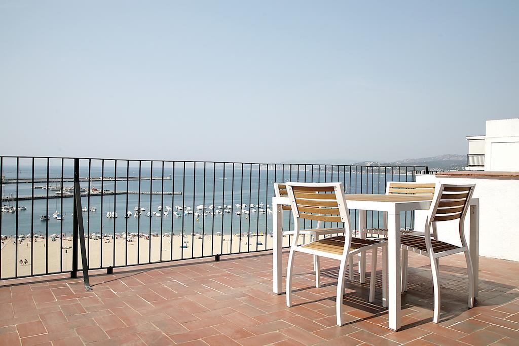 Hotel Trias Palamos Exterior photo